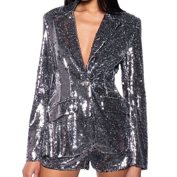 Callie Holiday Sequin Fitted Suit Blazer & Shorts In Hematite Small - Picture 10 of 13